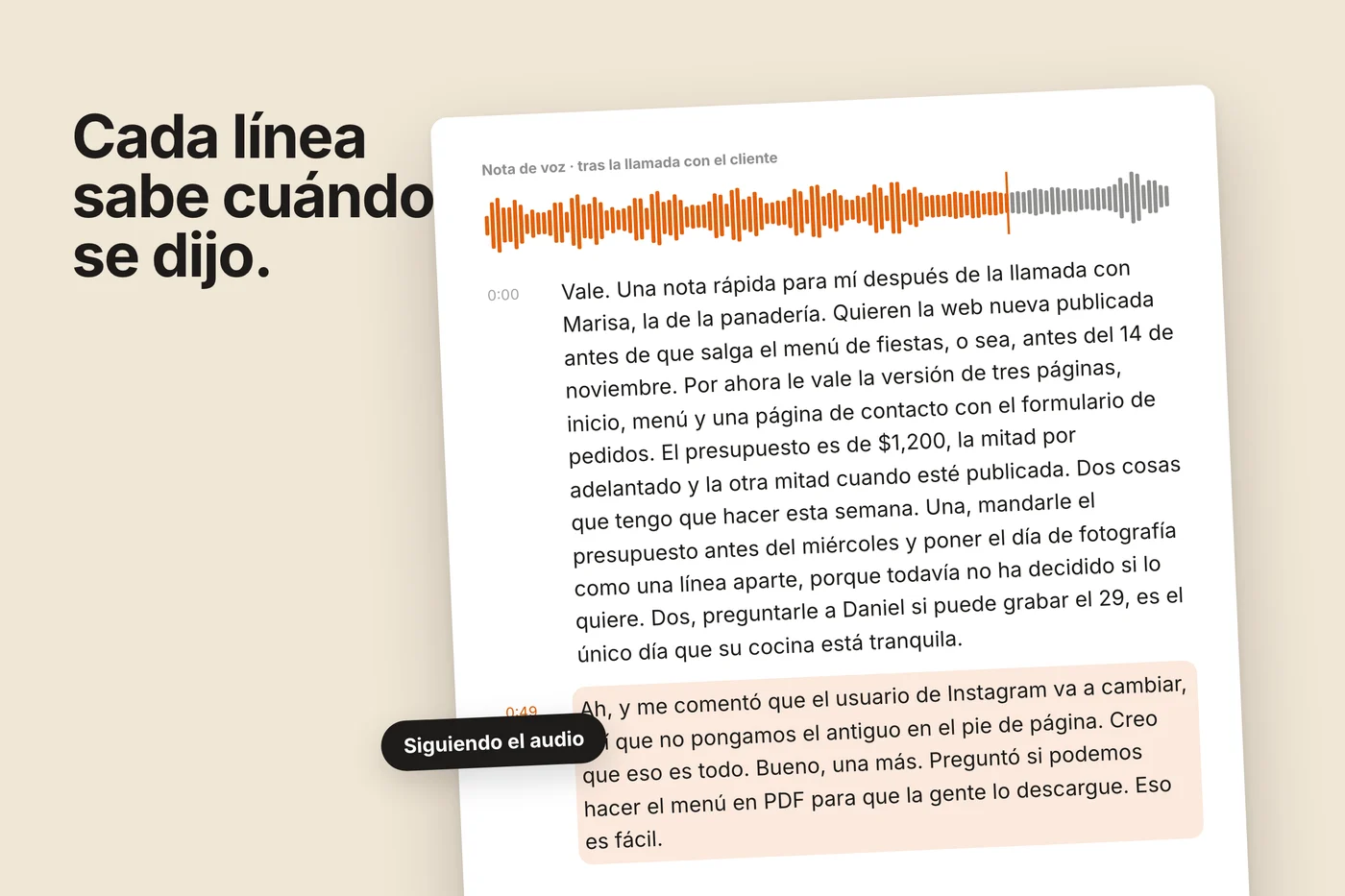 Una página de transcripción flotando sobre un fondo cálido. Un párrafo está resaltado en naranja con la marca de tiempo 0:31 al lado, y una forma de onda arriba muestra el cursor de reproducción en el mismo punto.