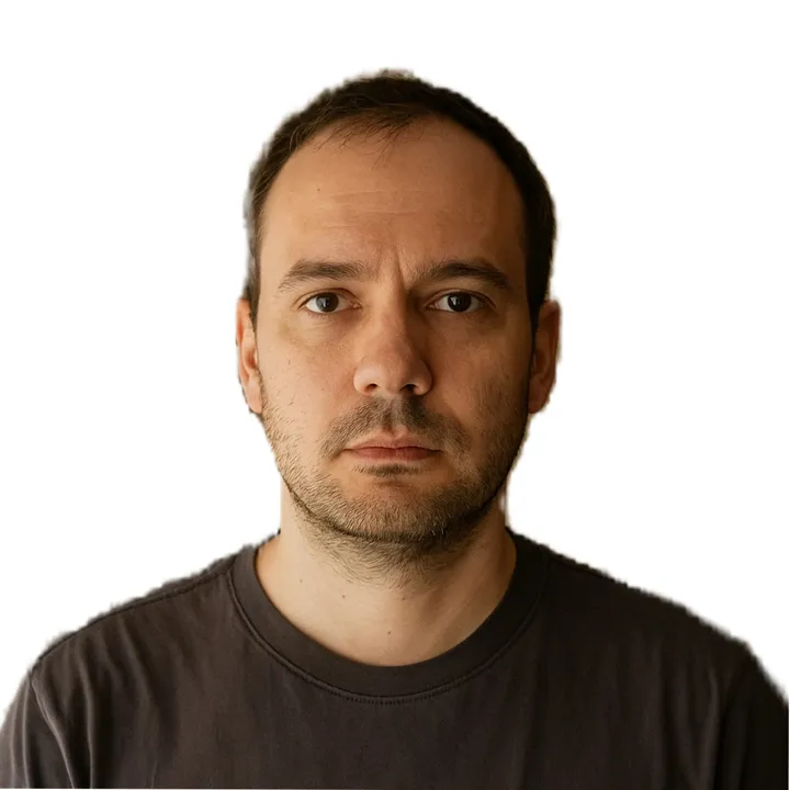 Passport Photo Maker · After