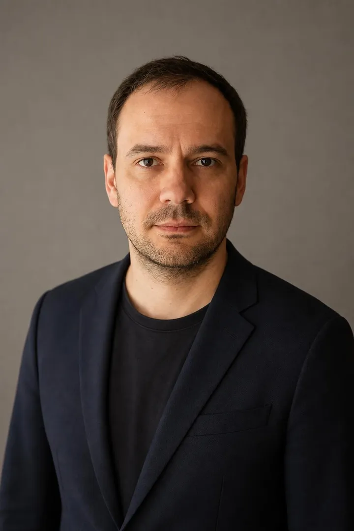 AI Headshot Generator · After